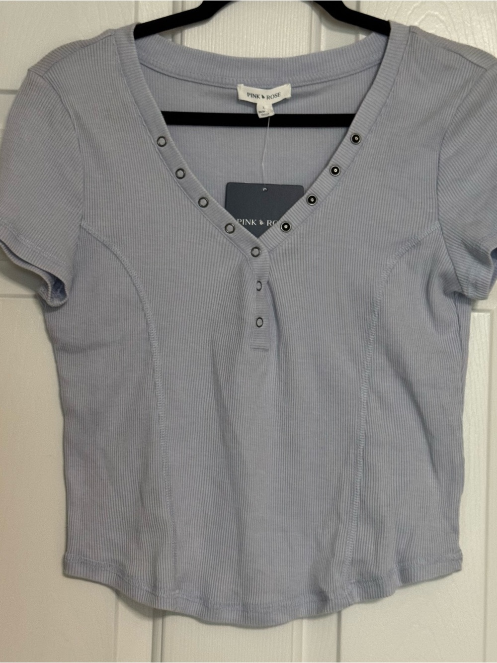 Pink Rose Light Lavender Ribbed V‑Neck Short Sleeve Top with Grommet Detail